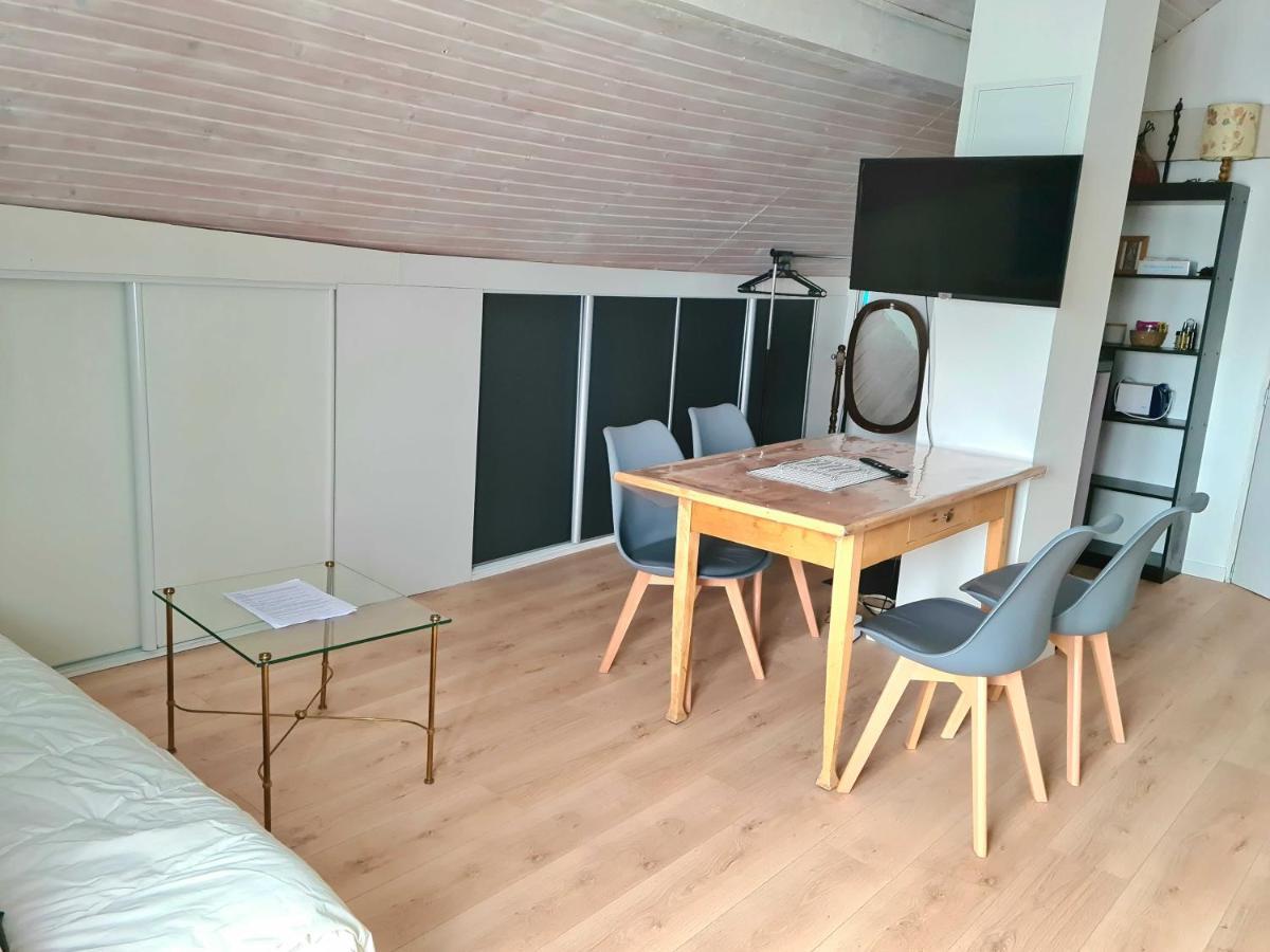 Vaste Studio Chaleureux Chaffois Exteriör bild